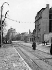 ulica Pariska az ulica Tadeuša Košćuška felé, jobbra a Srpski kralj (Szerb Király) szálló romjai.