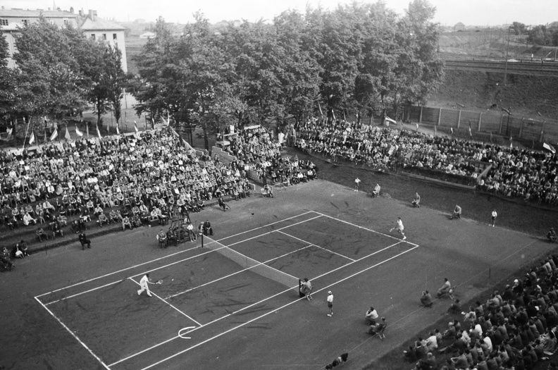 Salgótarjáni (Tomcsányi) út, Gázművek teniszpálya, Magyarország - Belgium (4:1) Davis kupa mérkőzés.
