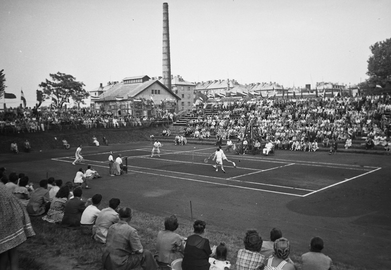 Salgótarjáni (Tomcsányi) út, Gázművek teniszpálya, Magyarország - Svájc (5:0) Davis kupa mérkőzés.