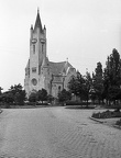 Árpád tér, református templom.