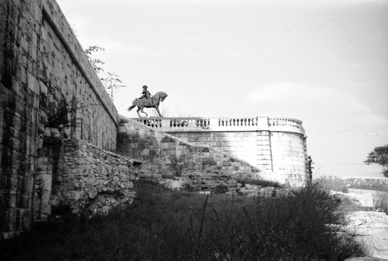 Savoyai Jenő szobra a Királyi Palota előtt.