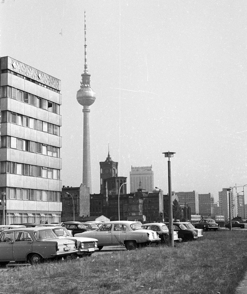 Petriplatz a TV torony felé nézve.